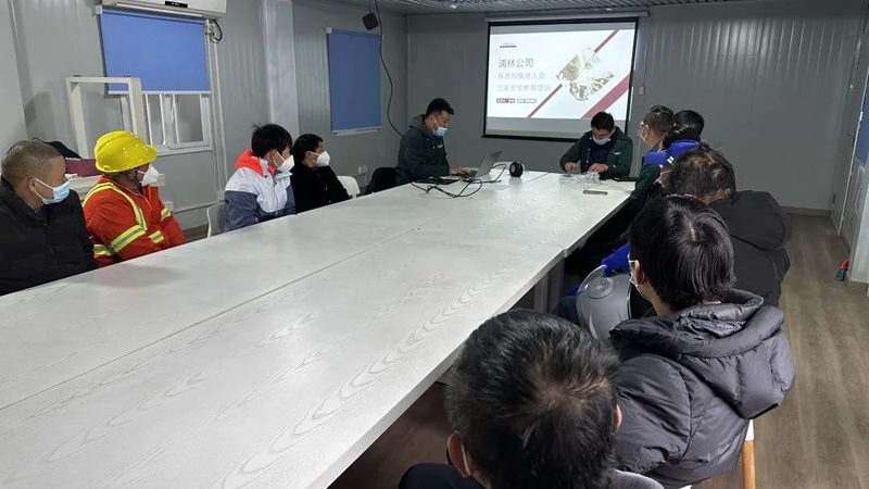 以某机构课程体系为例，该机构的新员工入职培训课程体系包含以下内容：